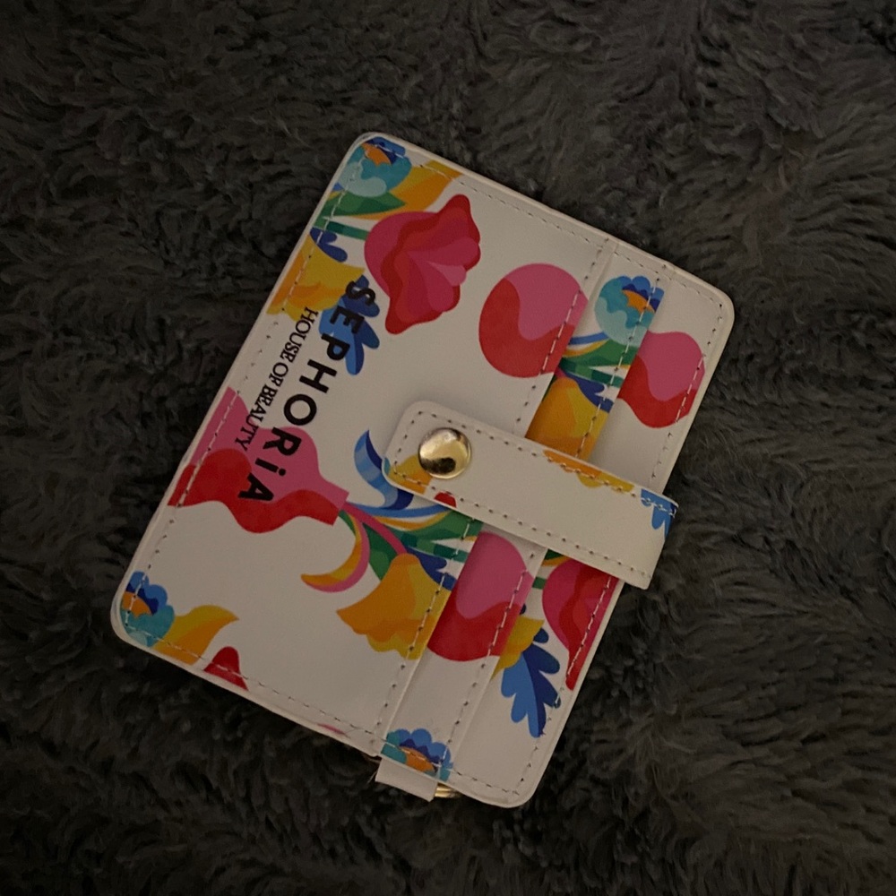 Sephoria house of beauty card wallet, white/ flower design